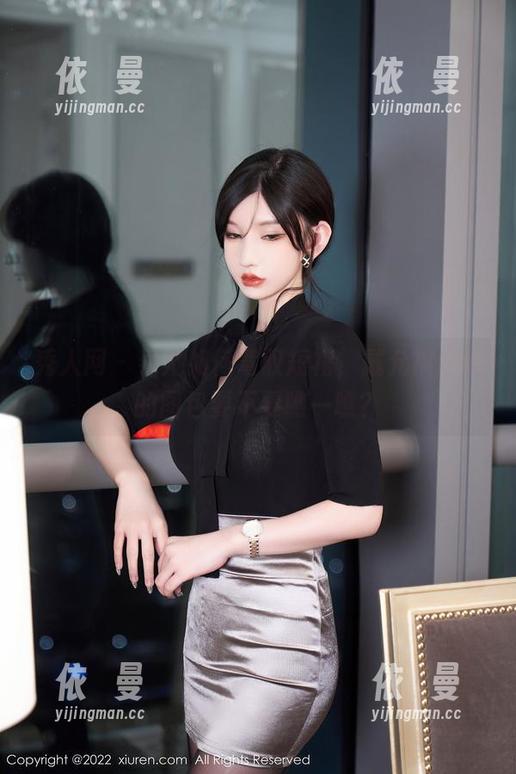 秀人网 - 看她如何驾驭短裙，戴允祺zoe的图包要不要瞧一瞧？