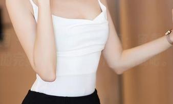 秀人网 - 田兮白的户外图包:审美与丢脸的完美平衡,快来下载试试吧。