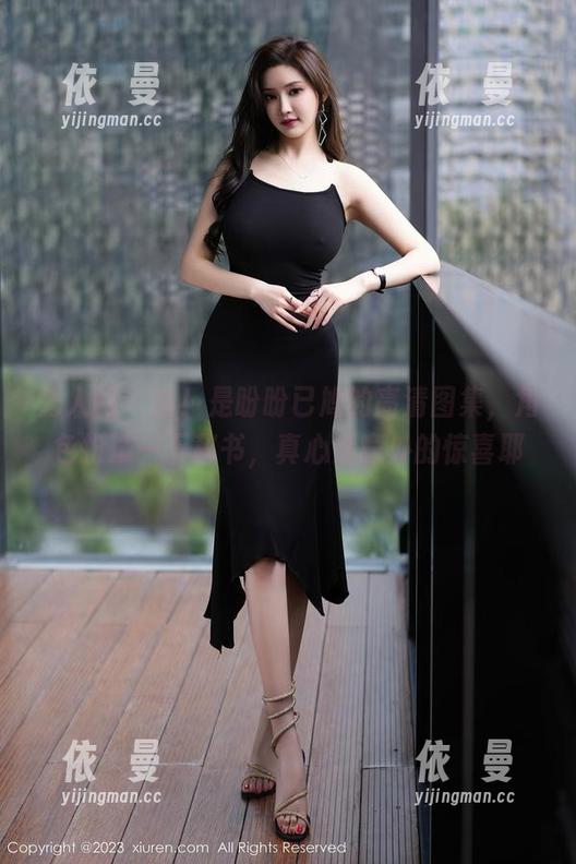 秀人网 - 这！是盼盼已鸠的高清图集，角色扮演一下秘书，真心是意外的惊喜耶