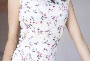 秀人网 - 绯月樱高叉吊裙合集——看完我忍不住问：这裙子能喝水吗？