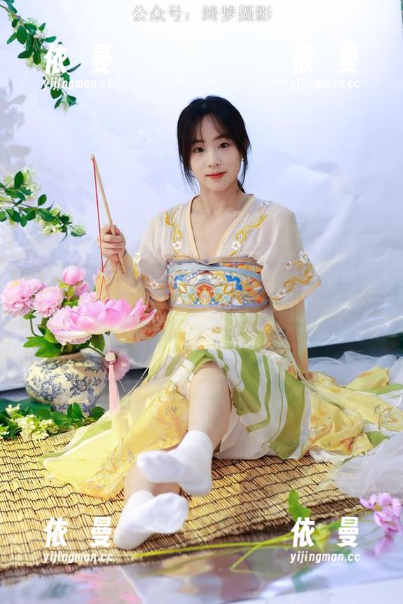 绮梦摄影-阿依夏 绮梦摄影 - 这牛仔裤和阿依夏:高清写真,穿得我都想‘为她叫好’的那种