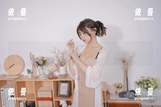 微密圈 - 羊小雪juvia舰长图包精选–穿上浅蓝泳装，我发誓我是风筝，不是海洋里的鱼！