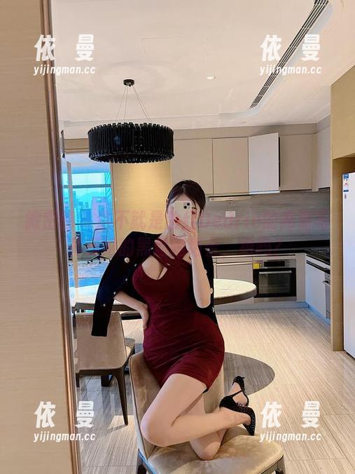 微密圈 - 这不就是脸红Dearie的高清写真和她的黑丝腿组合，绝吗？