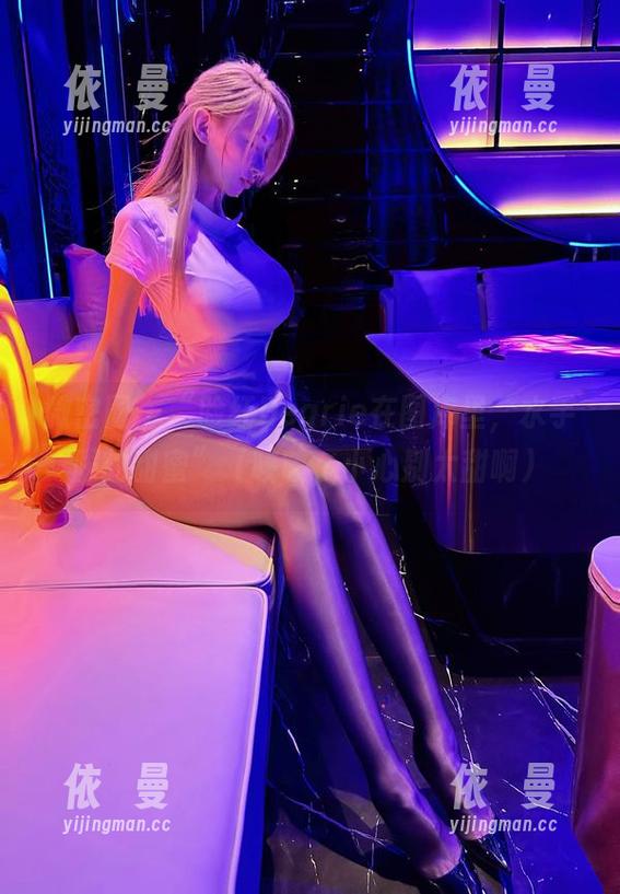 微密圈 - “脸红Dearie在图库里，水手服的甜蜜”（咳咳，小心别太甜啊）