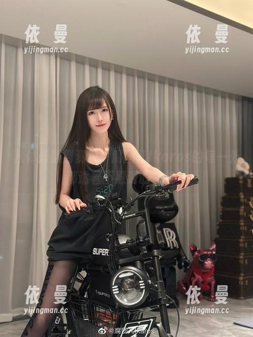 从体操服到资源，腐团儿Ikaros的每一处都透着不愿说的玄机！