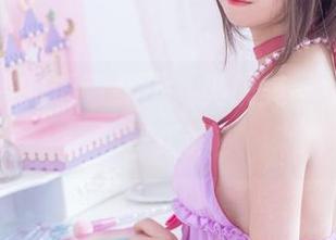 蜜汁猫裘的透明女仆，爽快美图，值得设为壁纸吗？