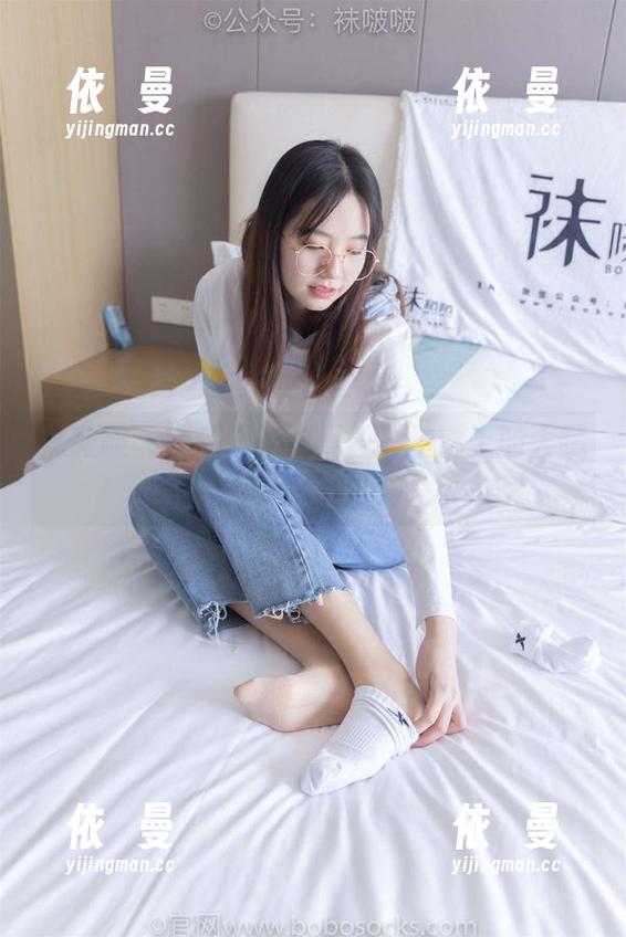 袜啵啵-甜甜圈 袜啵啵 - 甜甜圈还是黑丝?资源上的大腿袜偶遇记!