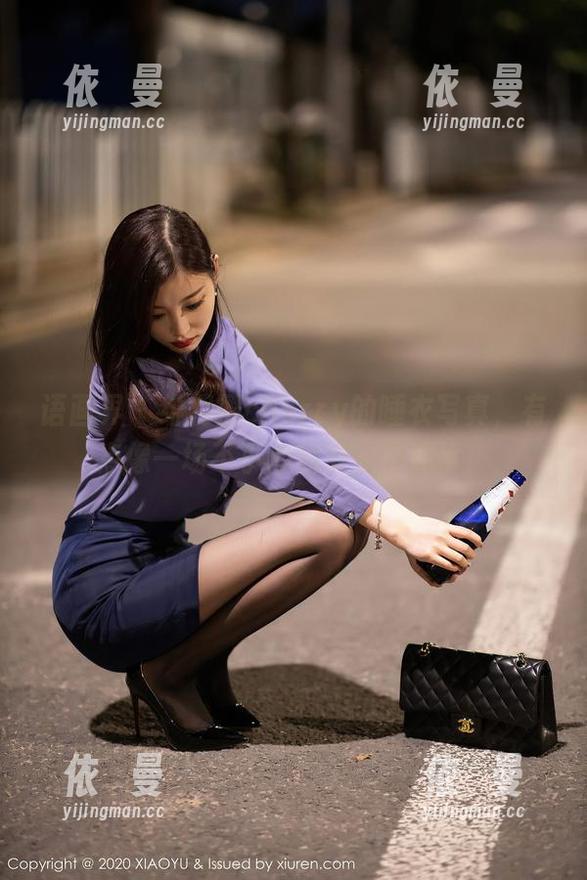 语画界 - 绯月樱cherry的睡衣写真，有点像一场不小心的梦，不评价！