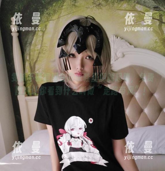 雯妹不讲道理在高跟鞋里翩翩起舞，免费图片让你看到什么叫做“走路带风”！
