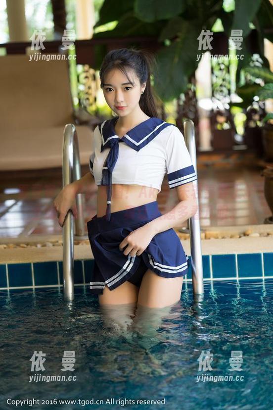 青豆客-Akiki朱若慕 青豆客 - 最新套图!Akiki朱若慕穿上护士服,那气场,真让人想多看几眼。