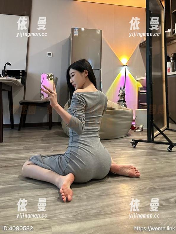 微密圈 - 黎允熙的枣红睡裙——高清图库内的一抹芳香