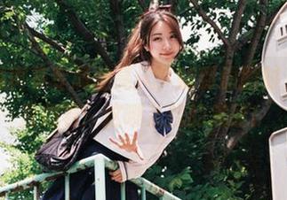 黑川写真集专属油亮风，翻到原图时，我心里想着：这哪儿找的美丽！